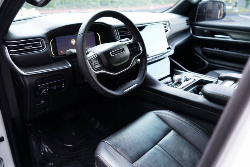 2023 Jeep Wagoneer Series III