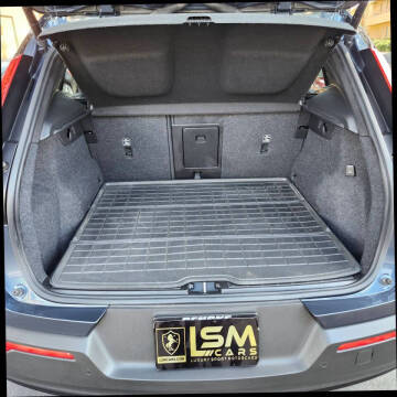 2022 Volvo XC40 T5 R-Design