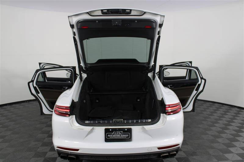 2017 Porsche Panamera Turbo