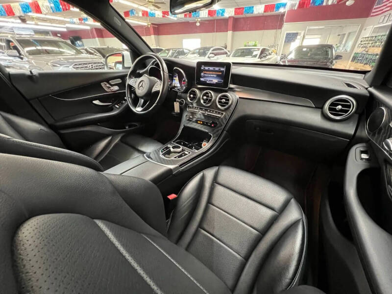 2017 Mercedes-Benz GLC GLC 300