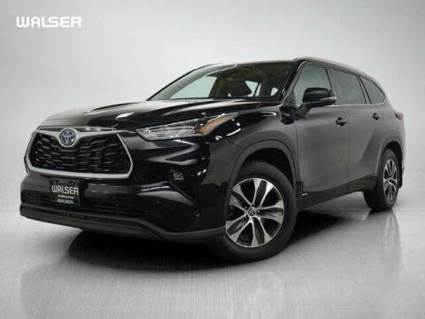 2022 Toyota Highlander Hybrid XLE