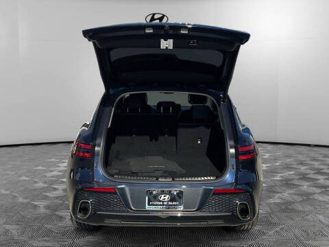 2025 Genesis GV70 2.5T Standard