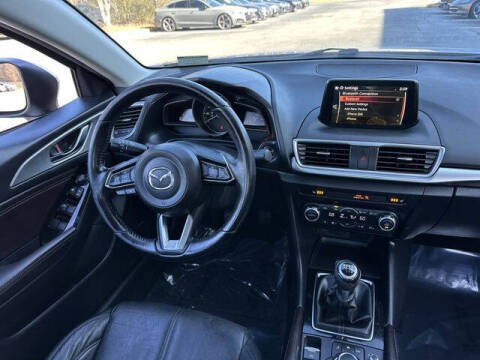 2017 Mazda MAZDA3 Touring