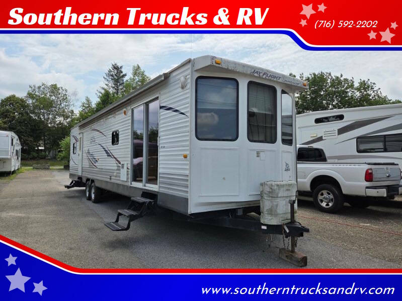 2009 Jayco Jayflight Bungalow 41' Park Model Delivery Available