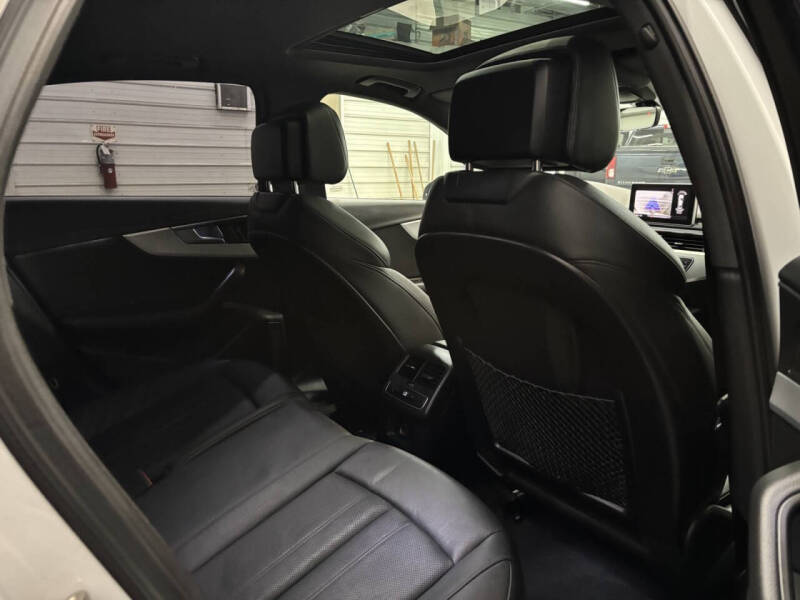 2017 Audi A4 2.0T quattro Premium Plus