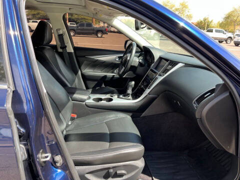 2022 Infiniti Q50 Luxe