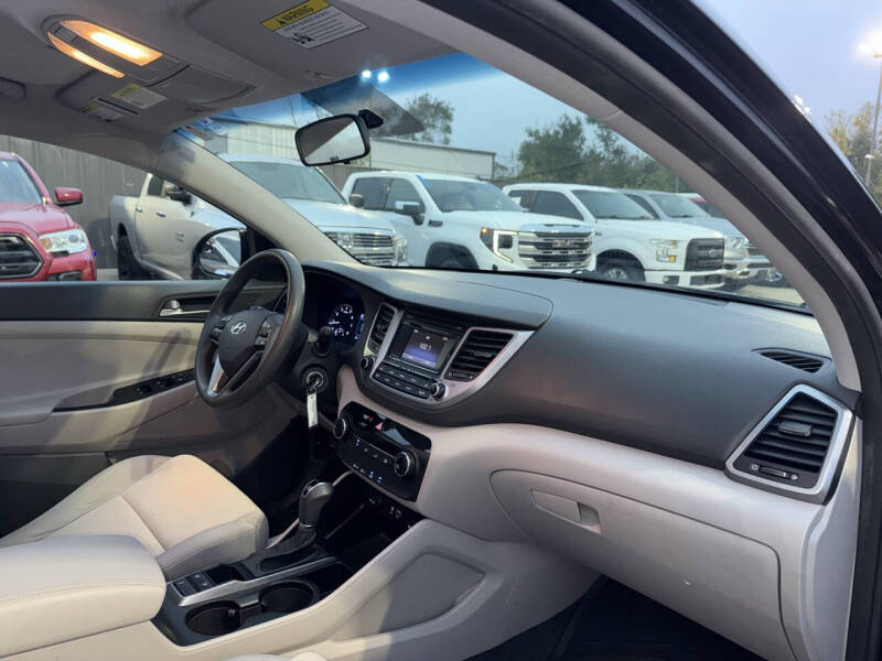 2017 Hyundai Tucson SE