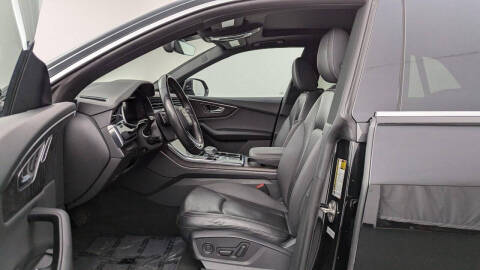 2022 Audi Q8 quattro Premium Plus 55 TFSI