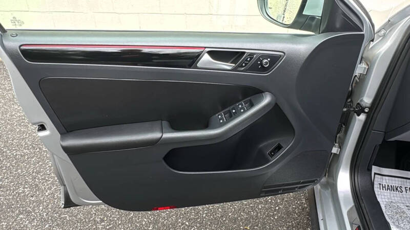 2016 Volkswagen Jetta