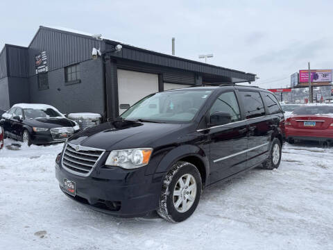 2010 Chrysler Town and Country Touring