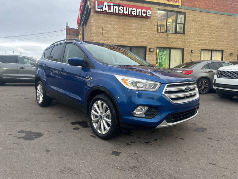 2019 Ford Escape SEL photo 2