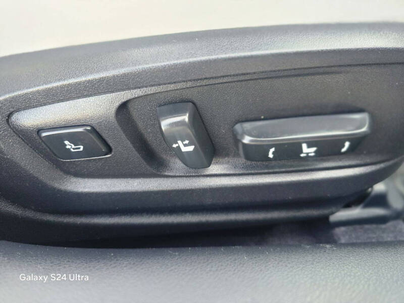 2013 Lexus ES 300h