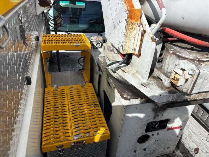 2016 Freightliner M2 106