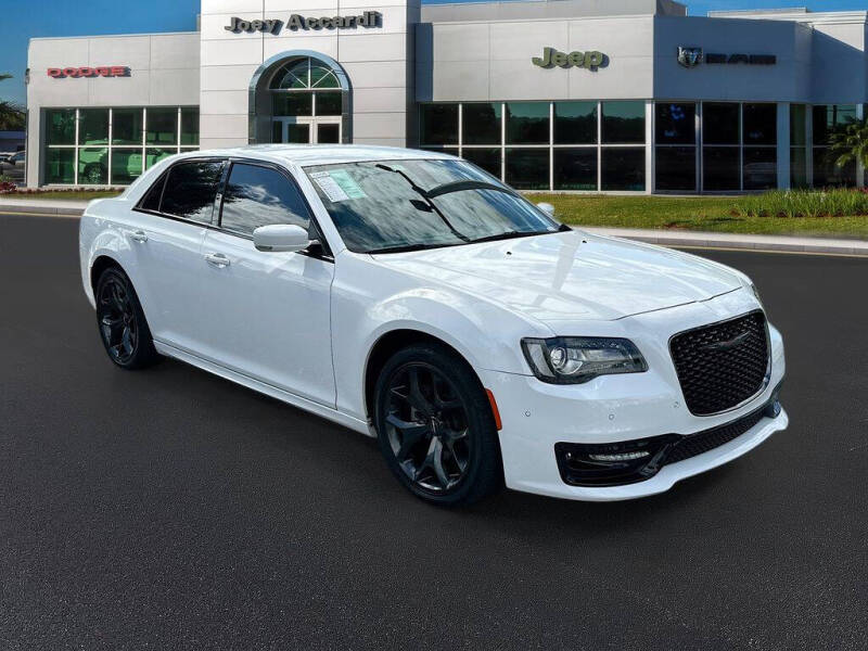 2021 Chrysler 300 S V8