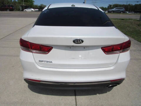 2017 Kia Optima LX