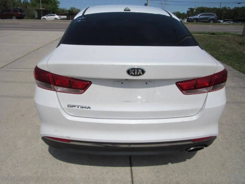 2017 Kia Optima LX