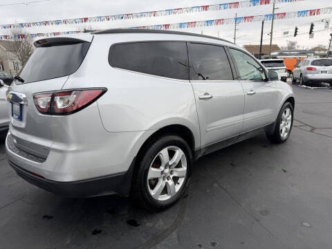 2017 Chevrolet Traverse LT