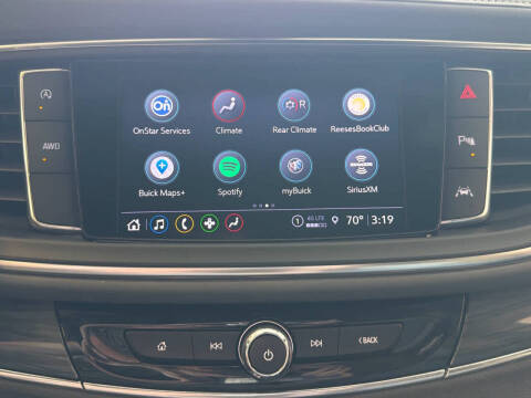 2023 Buick Enclave Essence