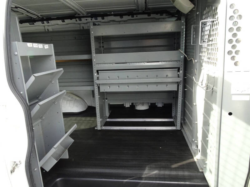 2014 Chevrolet Express Cargo Work Van - Photo 20