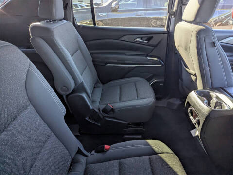 2024 Chevrolet Traverse LT