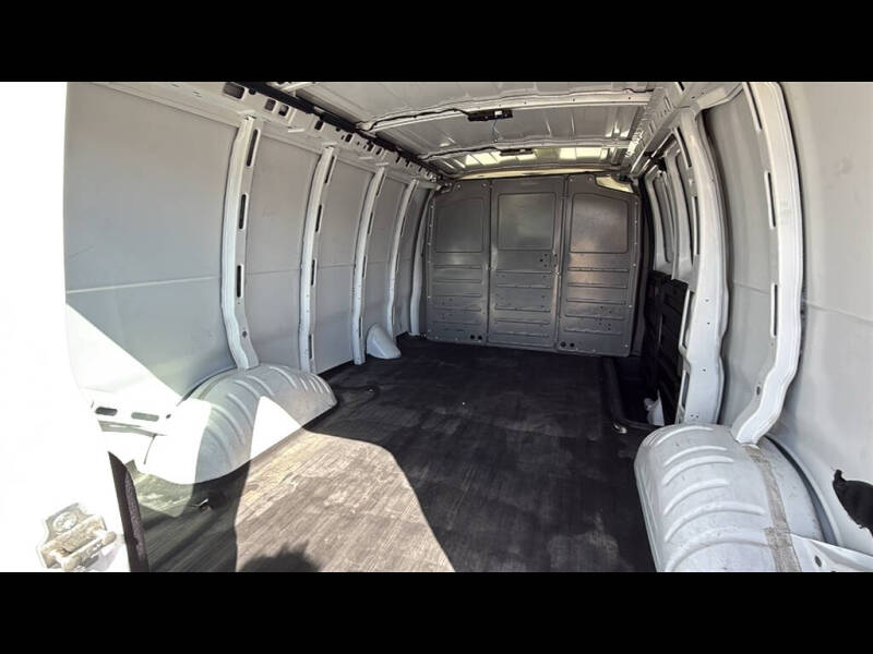 2021 Chevrolet Express 2500