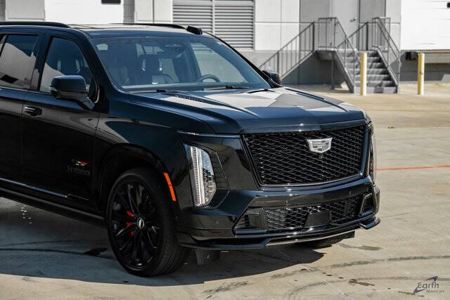 2025 Cadillac Escalade-V