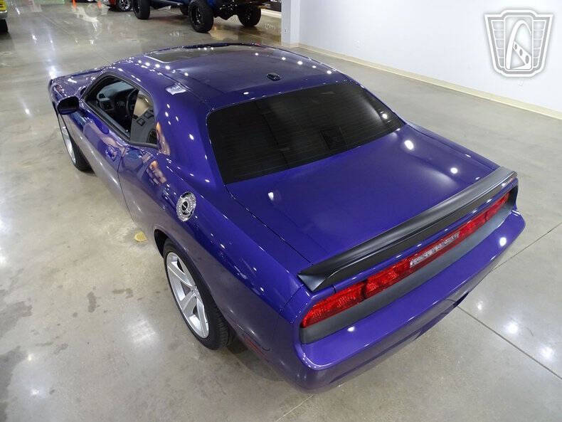 2010 Dodge Challenger SRT8