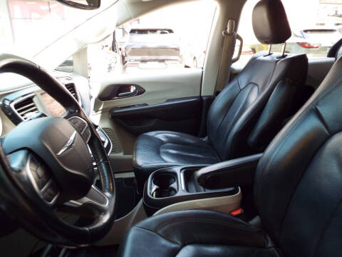 2020 Chrysler Pacifica Touring L