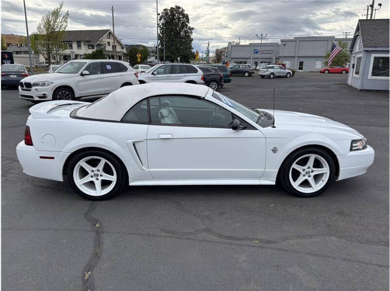 1999 Ford Mustang GT
