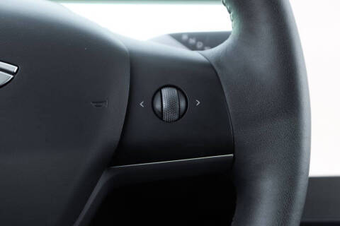 2024 Tesla Model Y Performance