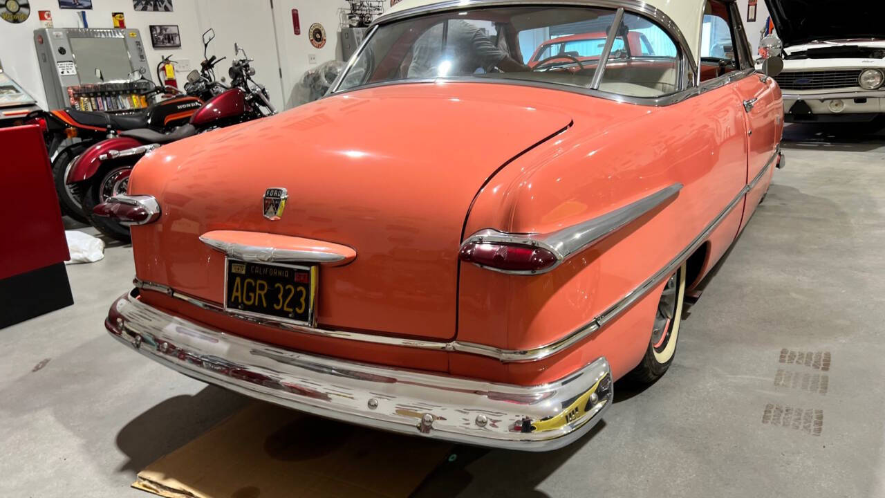 1951 Ford Crown Victoria 75