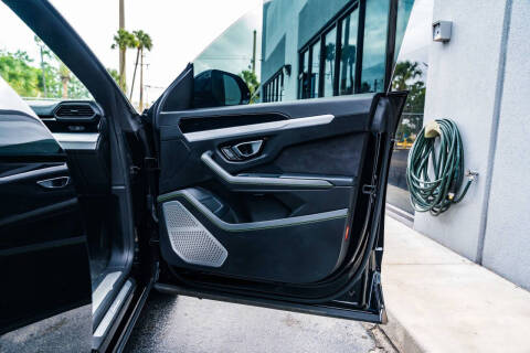 2019 Lamborghini Urus