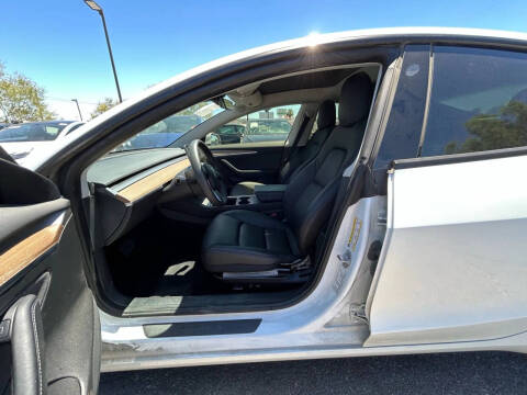 2022 Tesla Model 3 Long Range