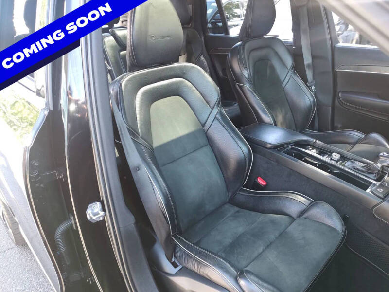 2019 Volvo XC90 T6 R-Design