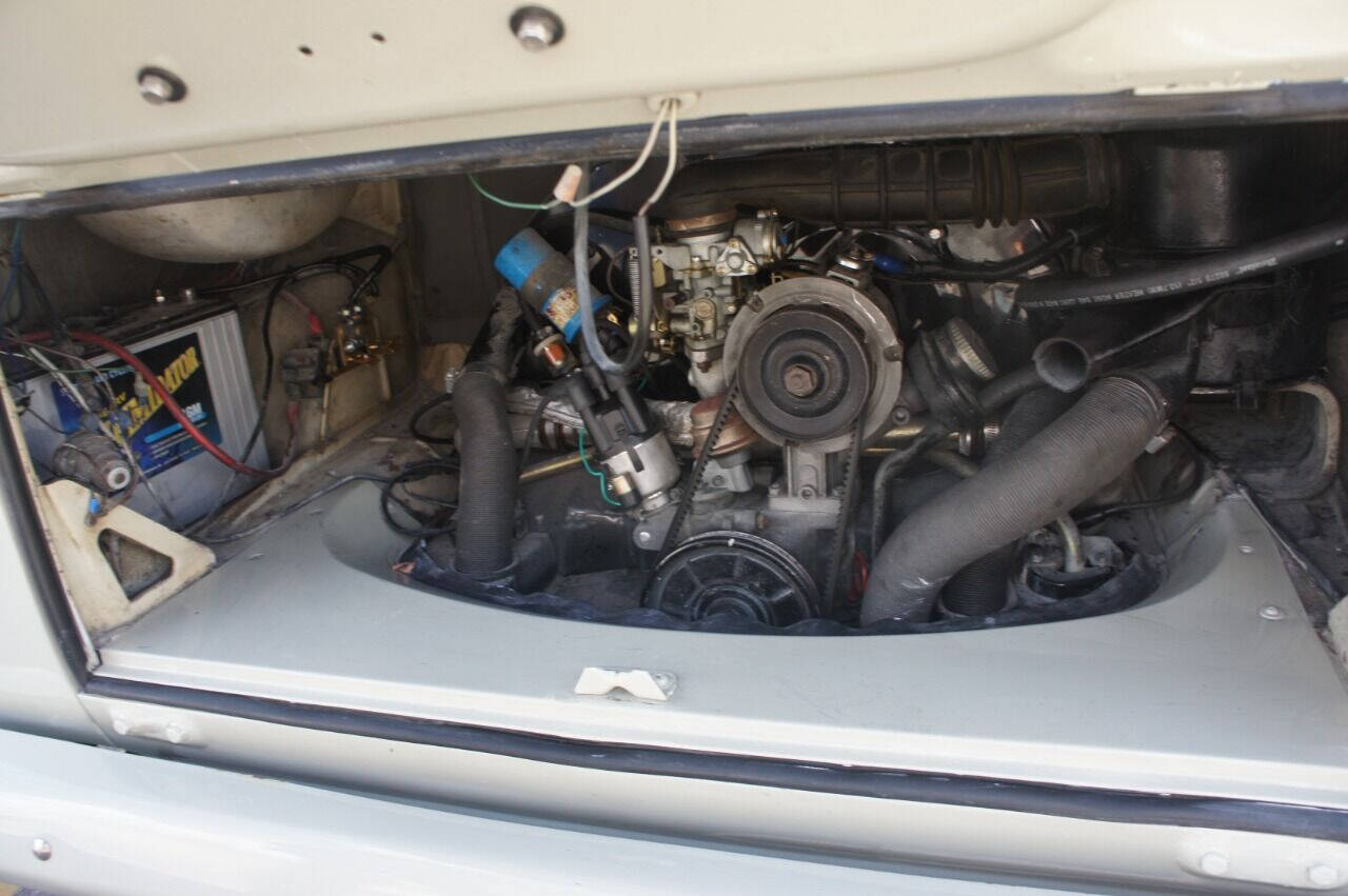 1970 Volkswagen Westfalia 9