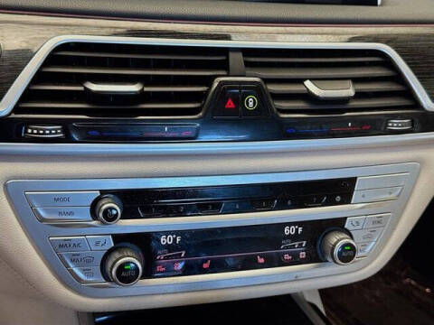 2022 BMW 7 Series 740i