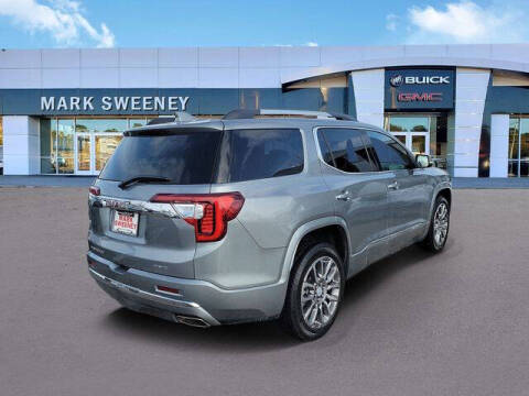 2023 GMC Acadia Denali