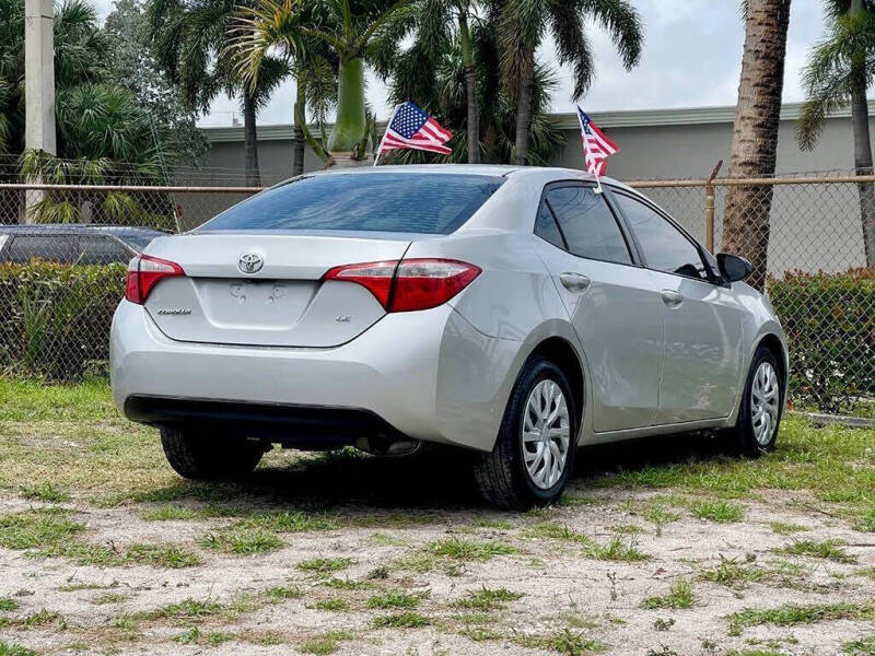 2016 Toyota Corolla LE