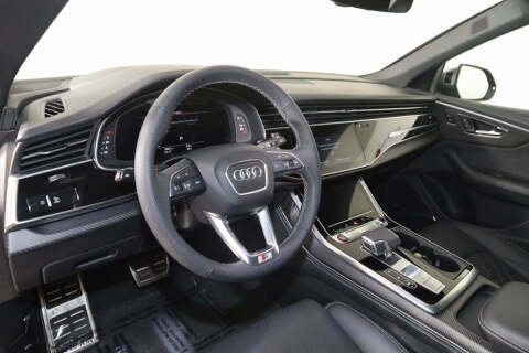 2024 Audi SQ8 4.0T quattro Premium Plus