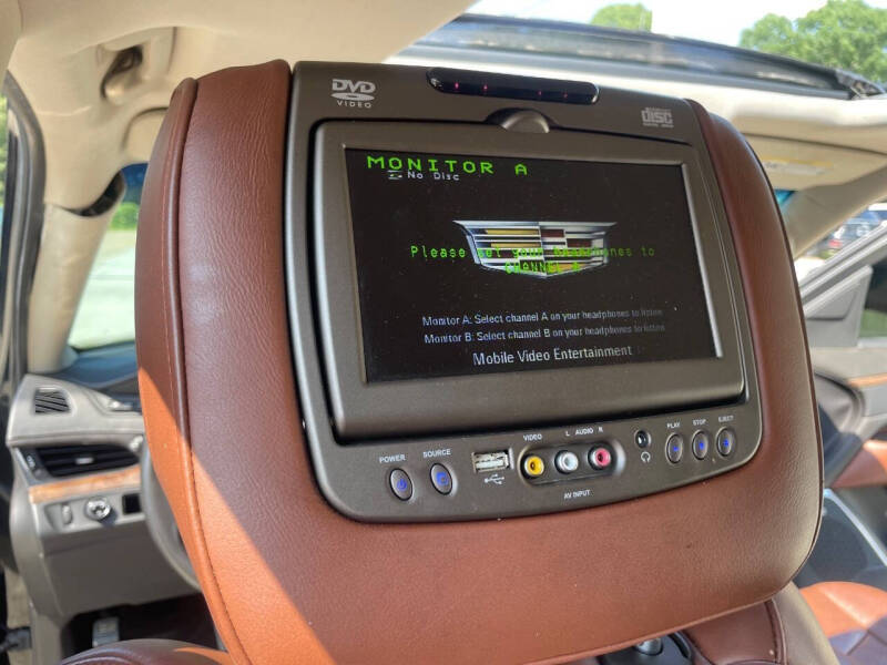 2018 Cadillac Escalade Luxury