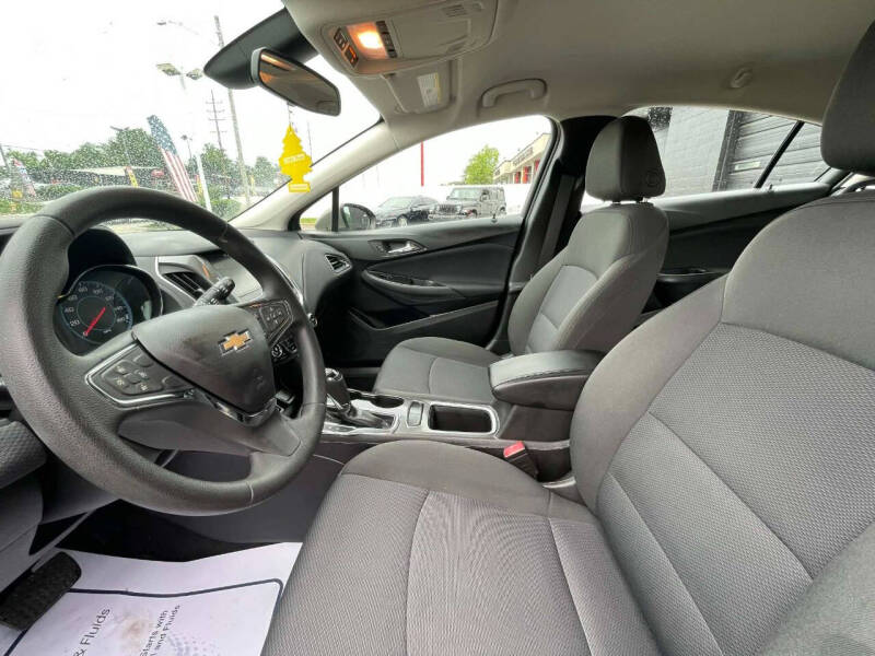 2018 Chevrolet Cruze LT Auto