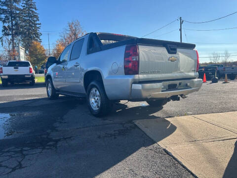 2011 Chevrolet Avalanche LT