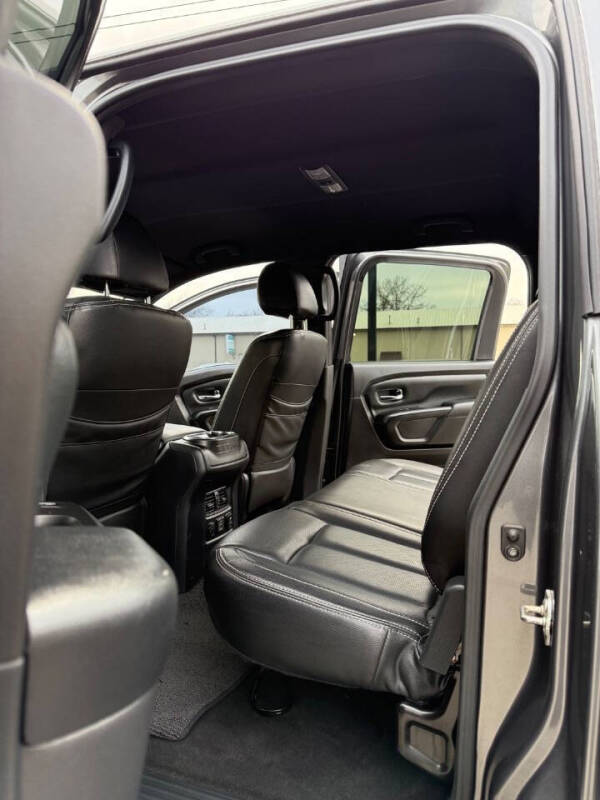 2019 Nissan Titan XD SV