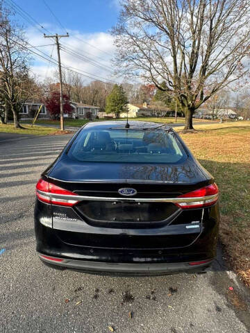 2017 Ford Fusion SE