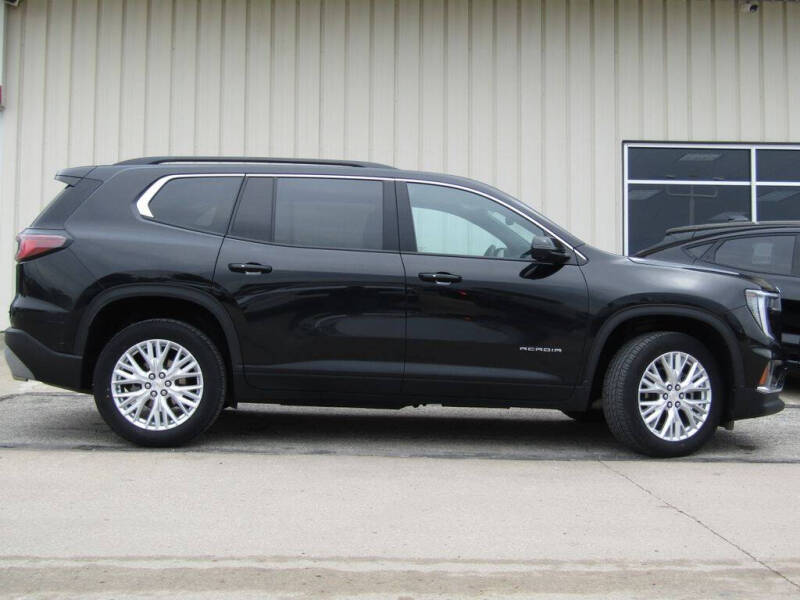 2024 GMC Acadia Elevation