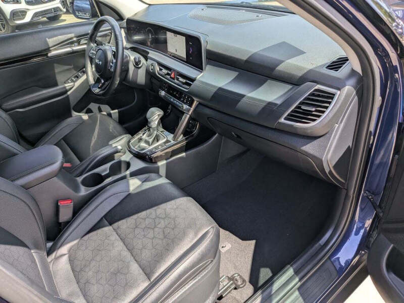 2025 Kia Seltos EX