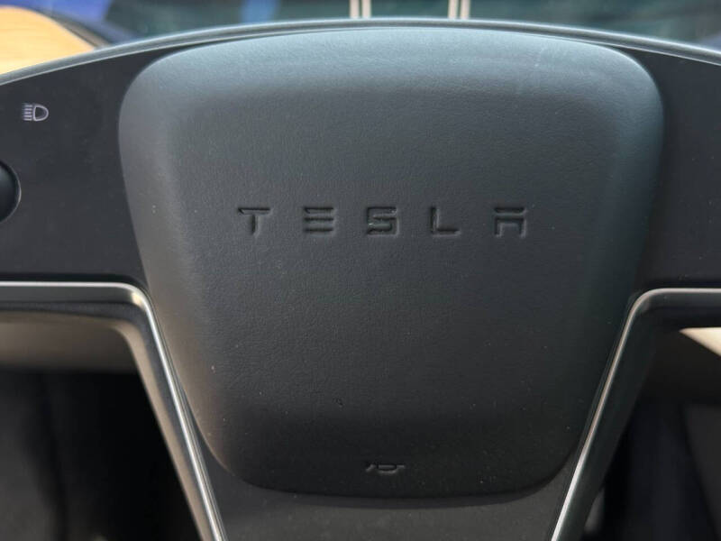 2022 Tesla Model S
