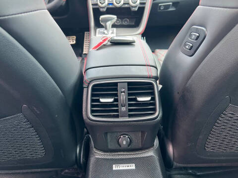 2023 Genesis G70