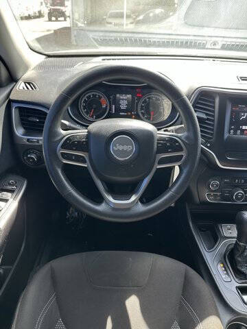 2019 Jeep Cherokee Latitude