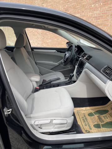 2016 Volkswagen Passat 1.8T S